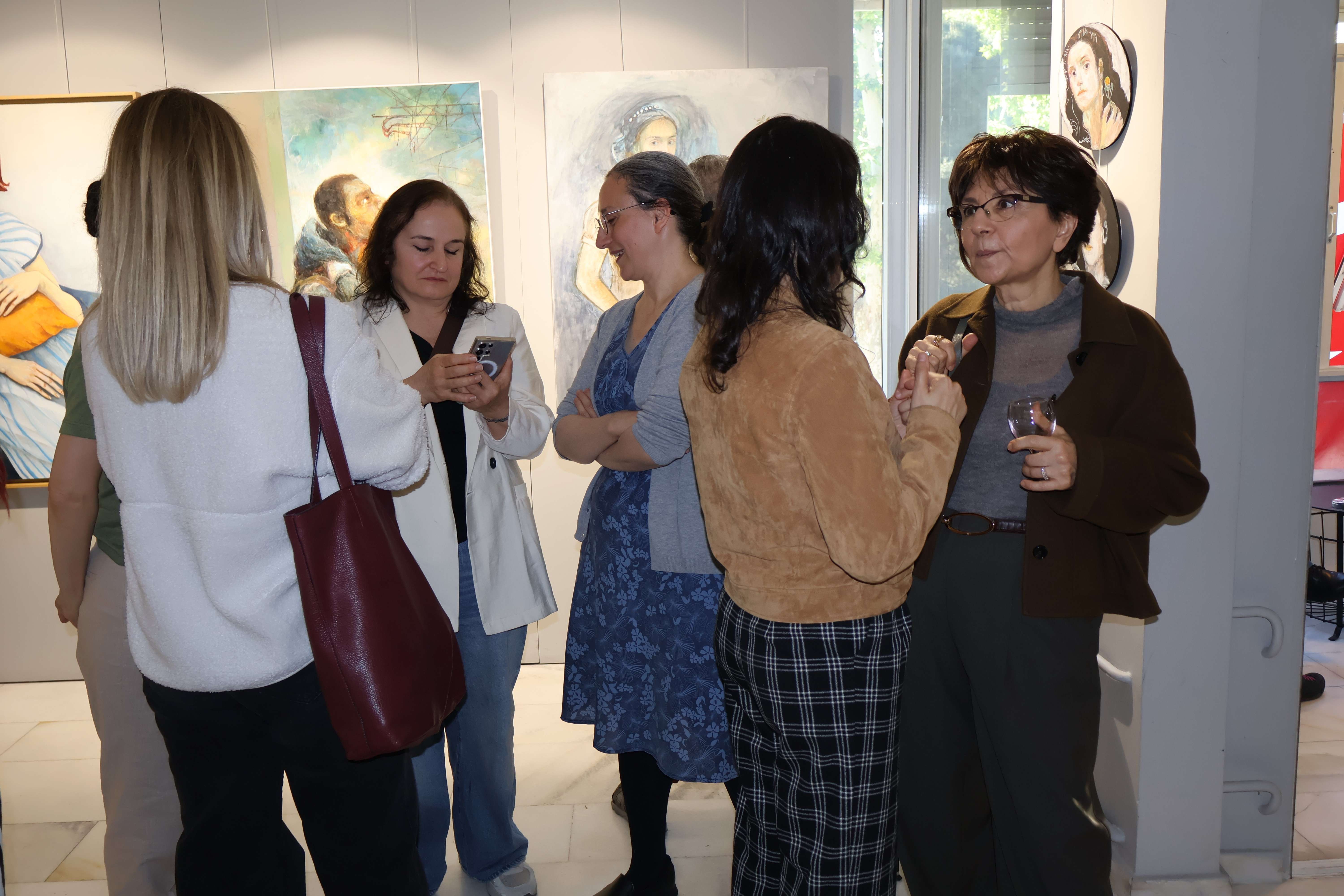 Arzu kılıçdoğan hayri ağan nesrin sağlam hüzün resim sergisi evrim sanat galerisi (14)