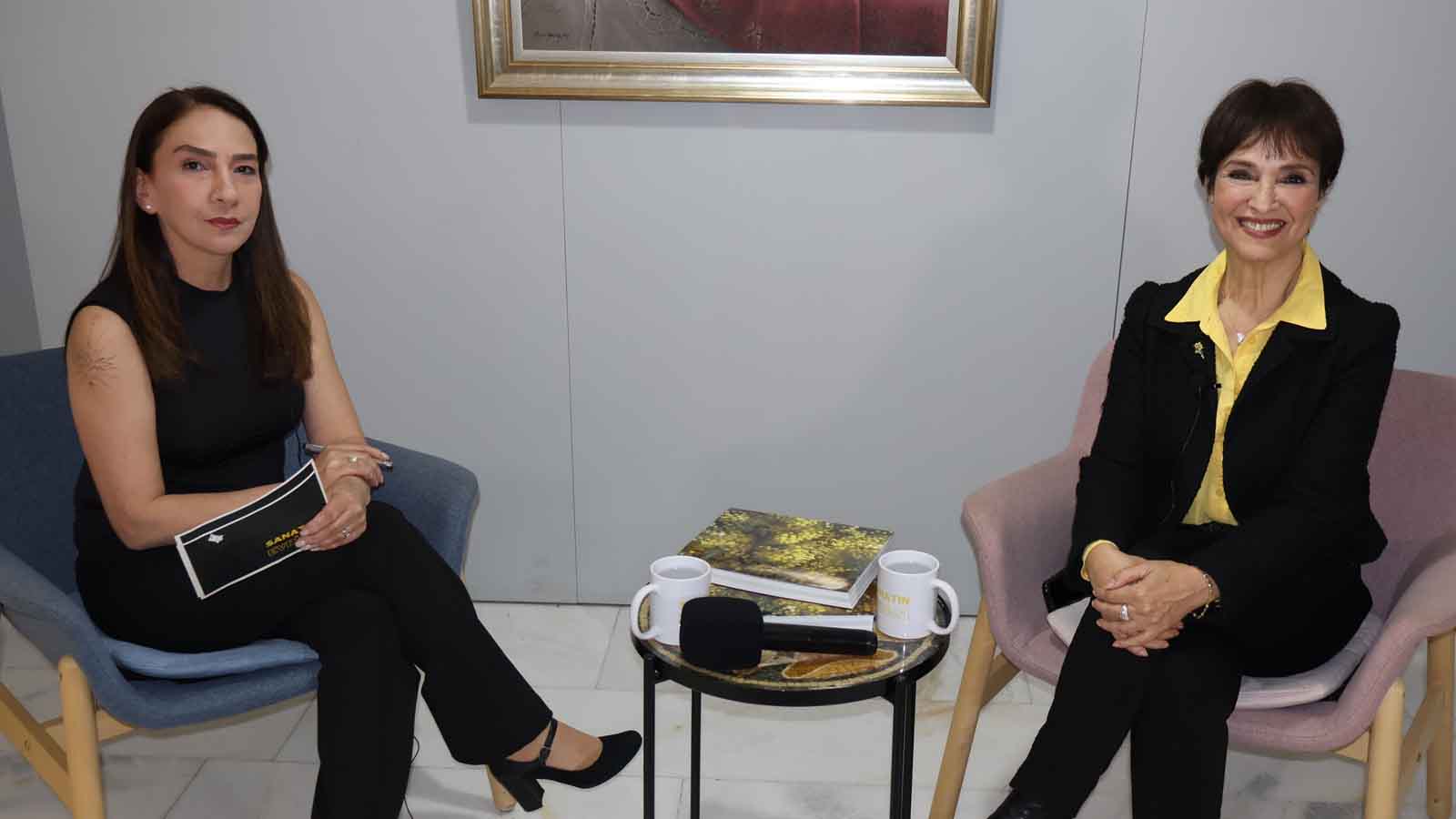 Aysu koçak kitap tanıtımı ve siyah beyaz resimlerden seçkiler evrim sanat galerisi 1 (1)