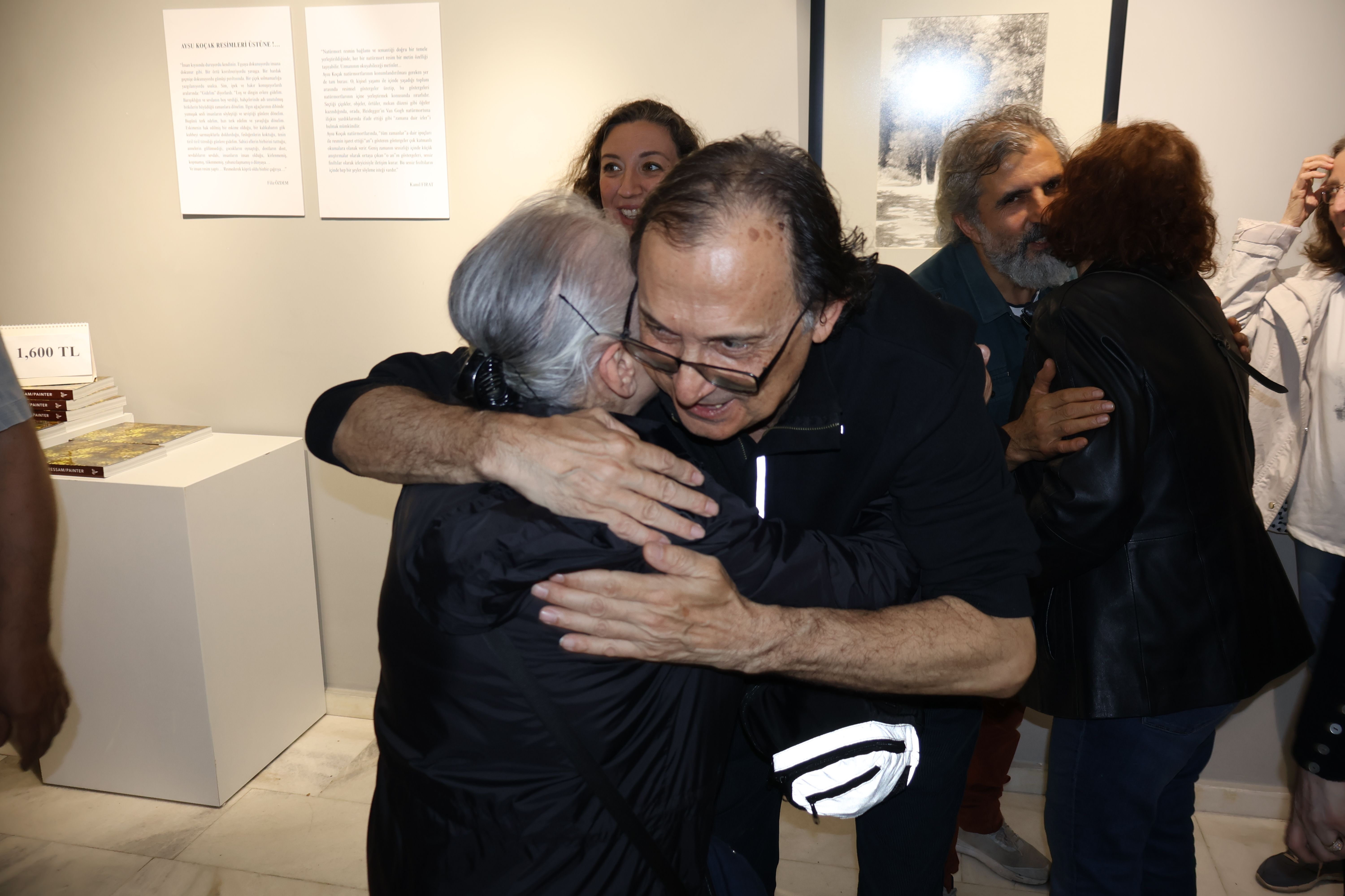 Aysu koçak kitap tanıtımı ve siyah beyaz resimlerden seçkiler evrim sanat galerisi 2 (11)
