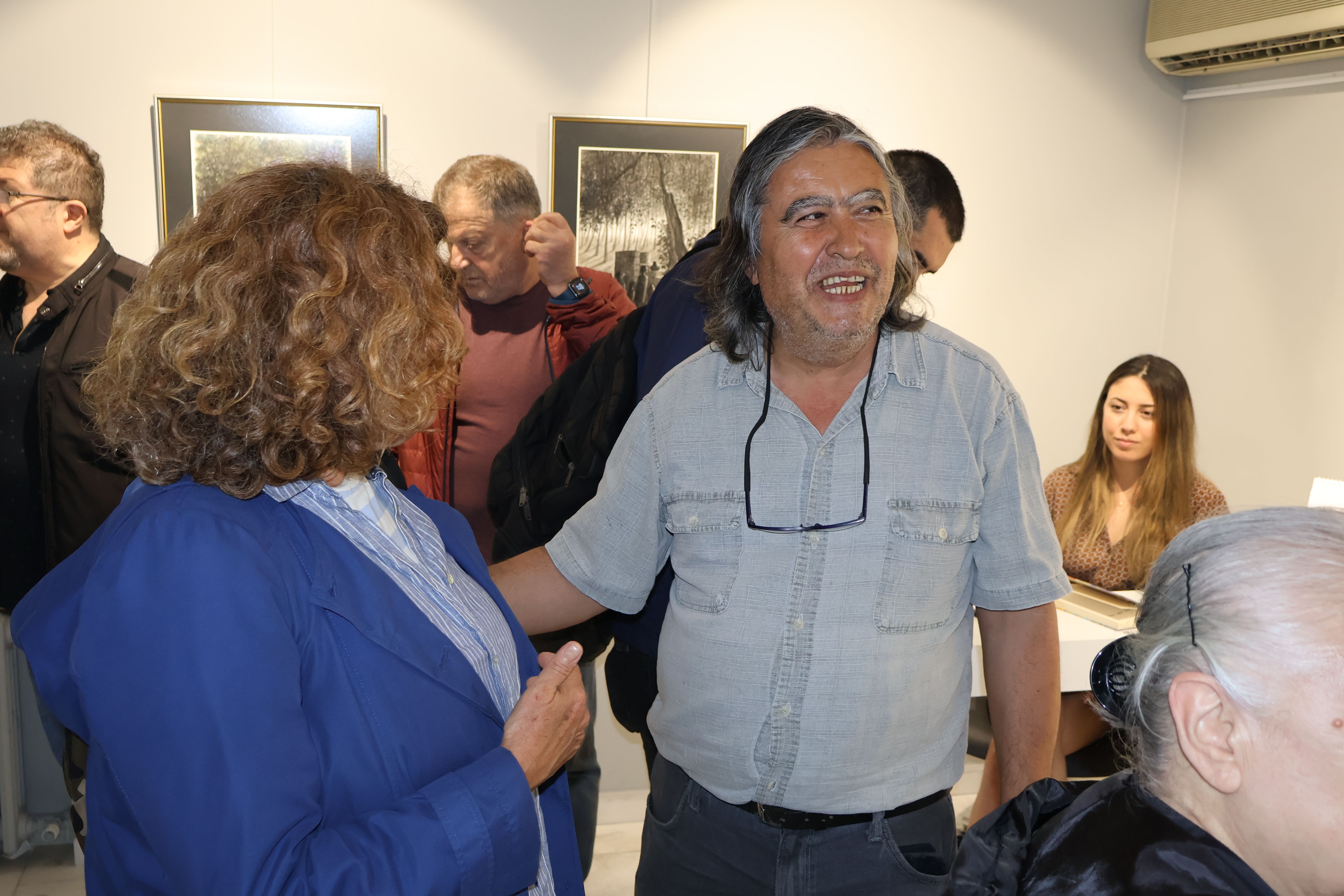 Aysu koçak kitap tanıtımı ve siyah beyaz resimlerden seçkiler evrim sanat galerisi 2 (15)