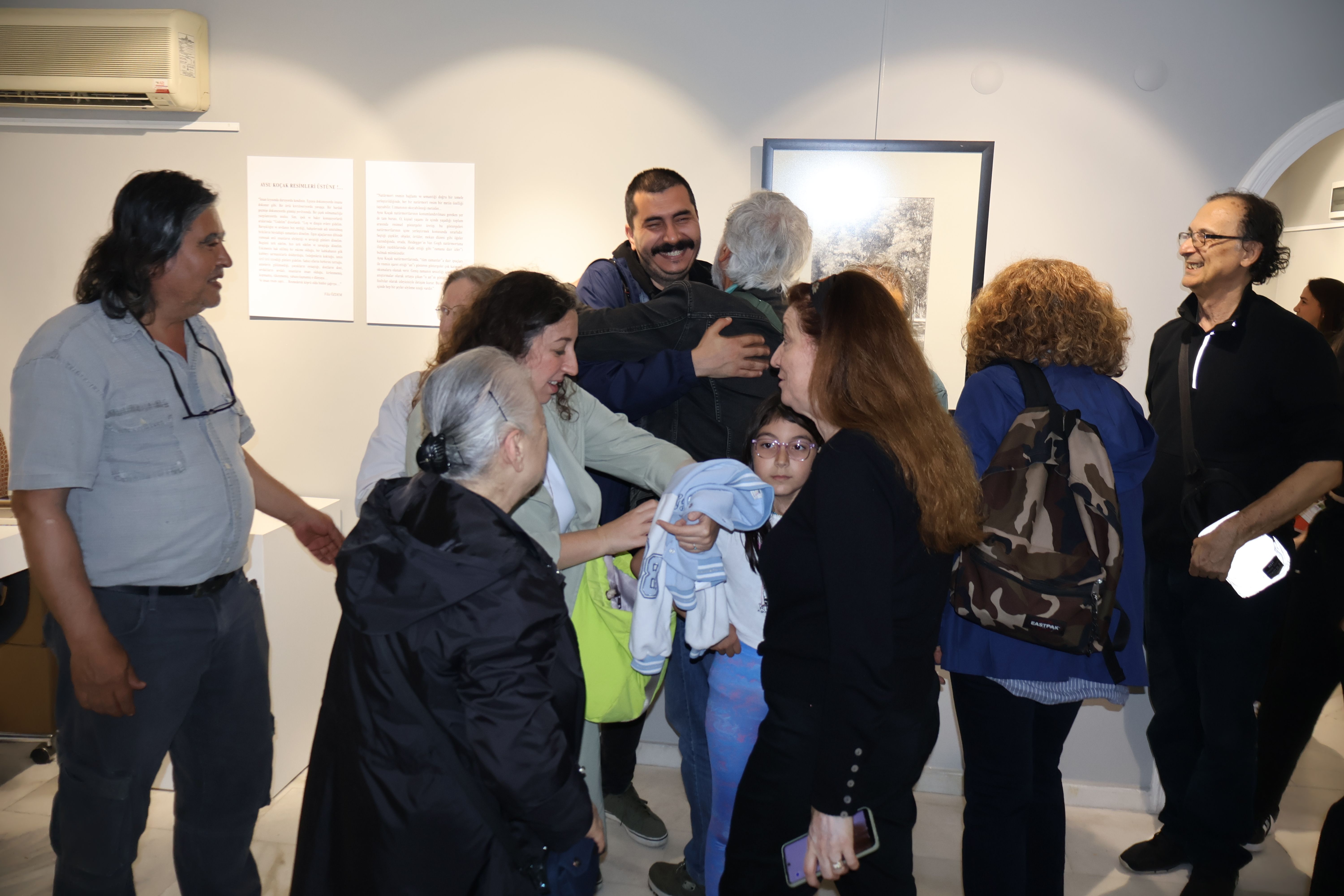 Aysu koçak kitap tanıtımı ve siyah beyaz resimlerden seçkiler evrim sanat galerisi 2 (16)