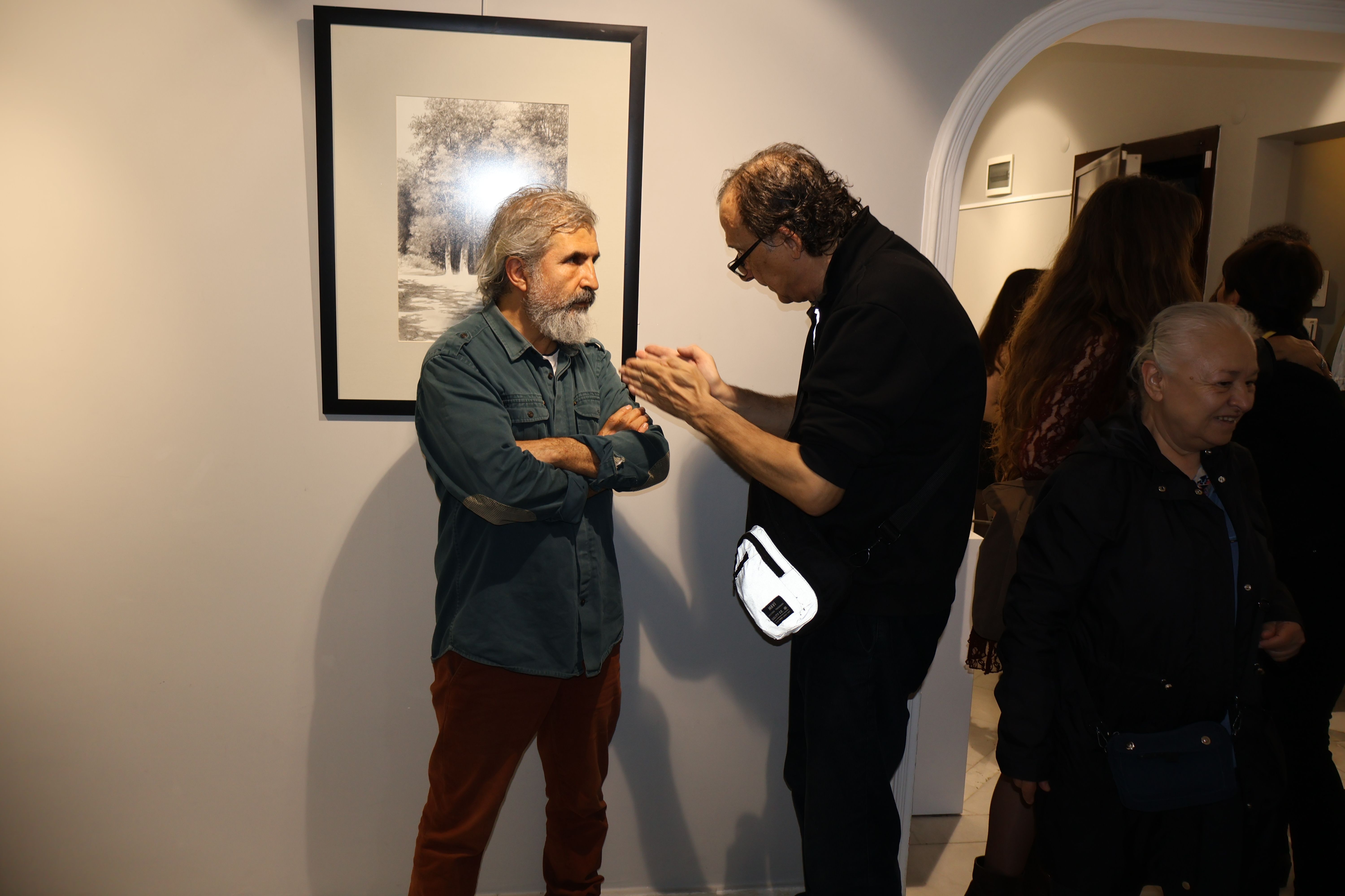 Aysu koçak kitap tanıtımı ve siyah beyaz resimlerden seçkiler evrim sanat galerisi 2 (3)