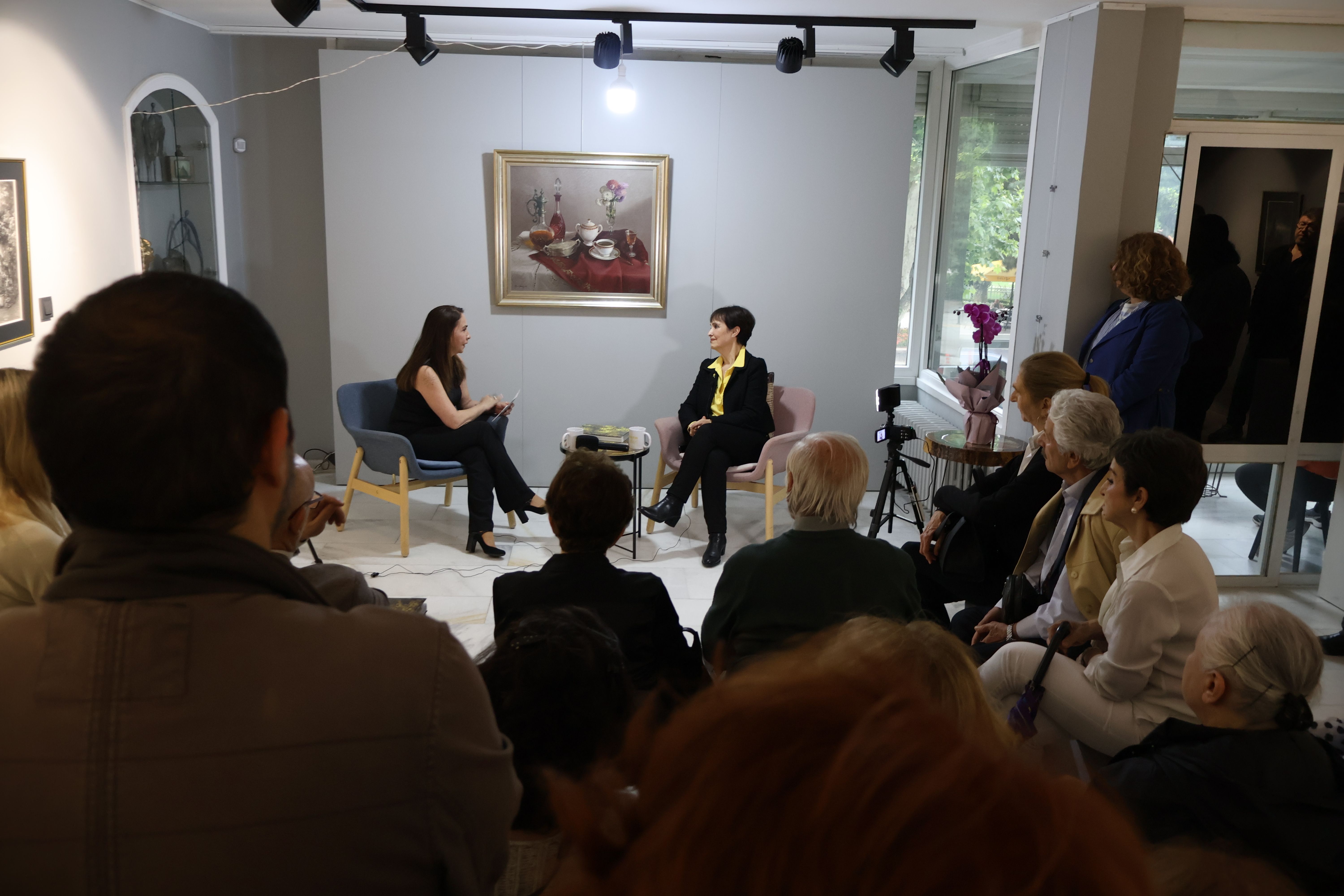 Aysu koçak kitap tanıtımı ve siyah beyaz resimlerden seçkiler evrim sanat galerisi 2 (34)