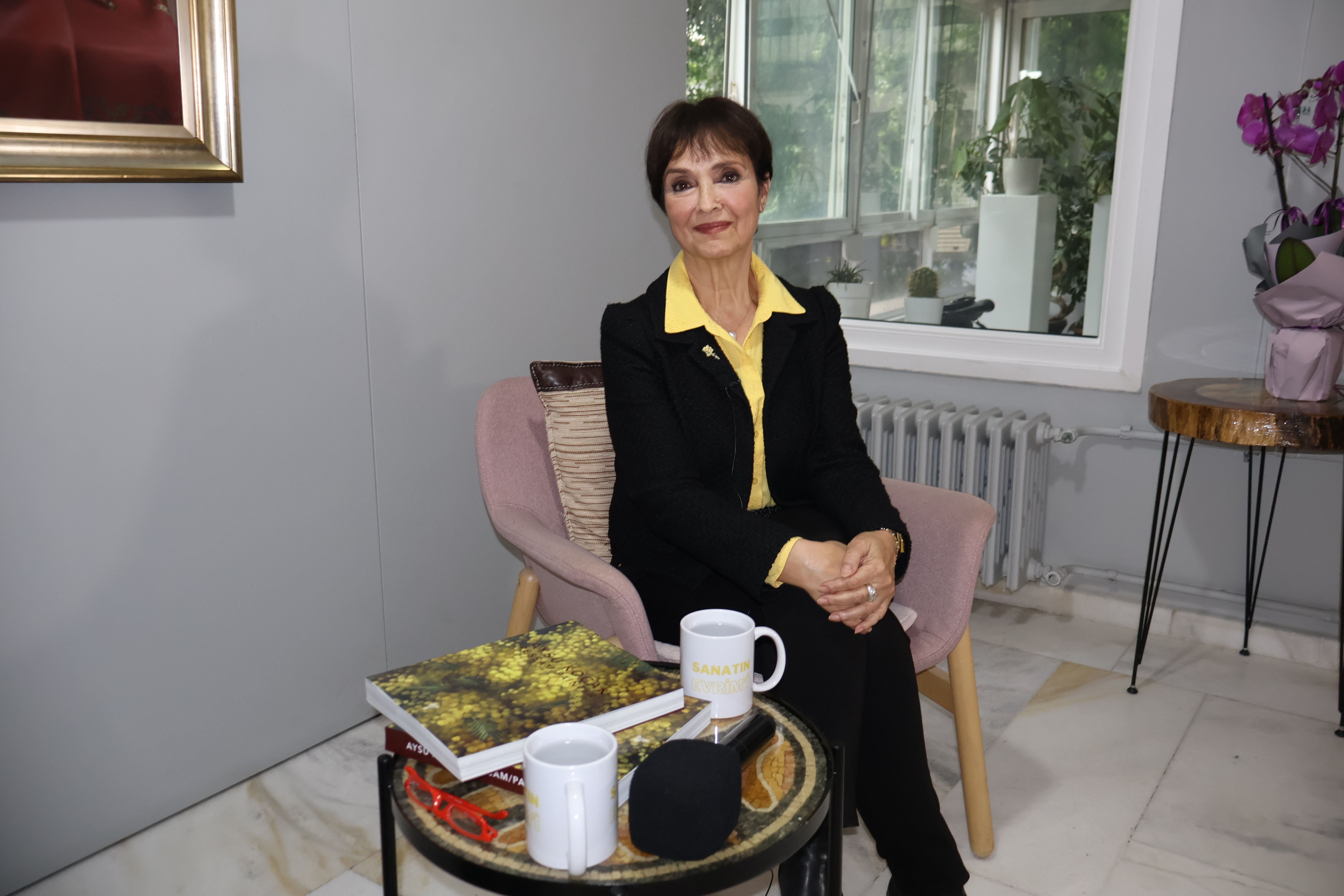 Aysu koçak kitap tanıtımı ve siyah beyaz resimlerden seçkiler evrim sanat galerisi 2 (42)