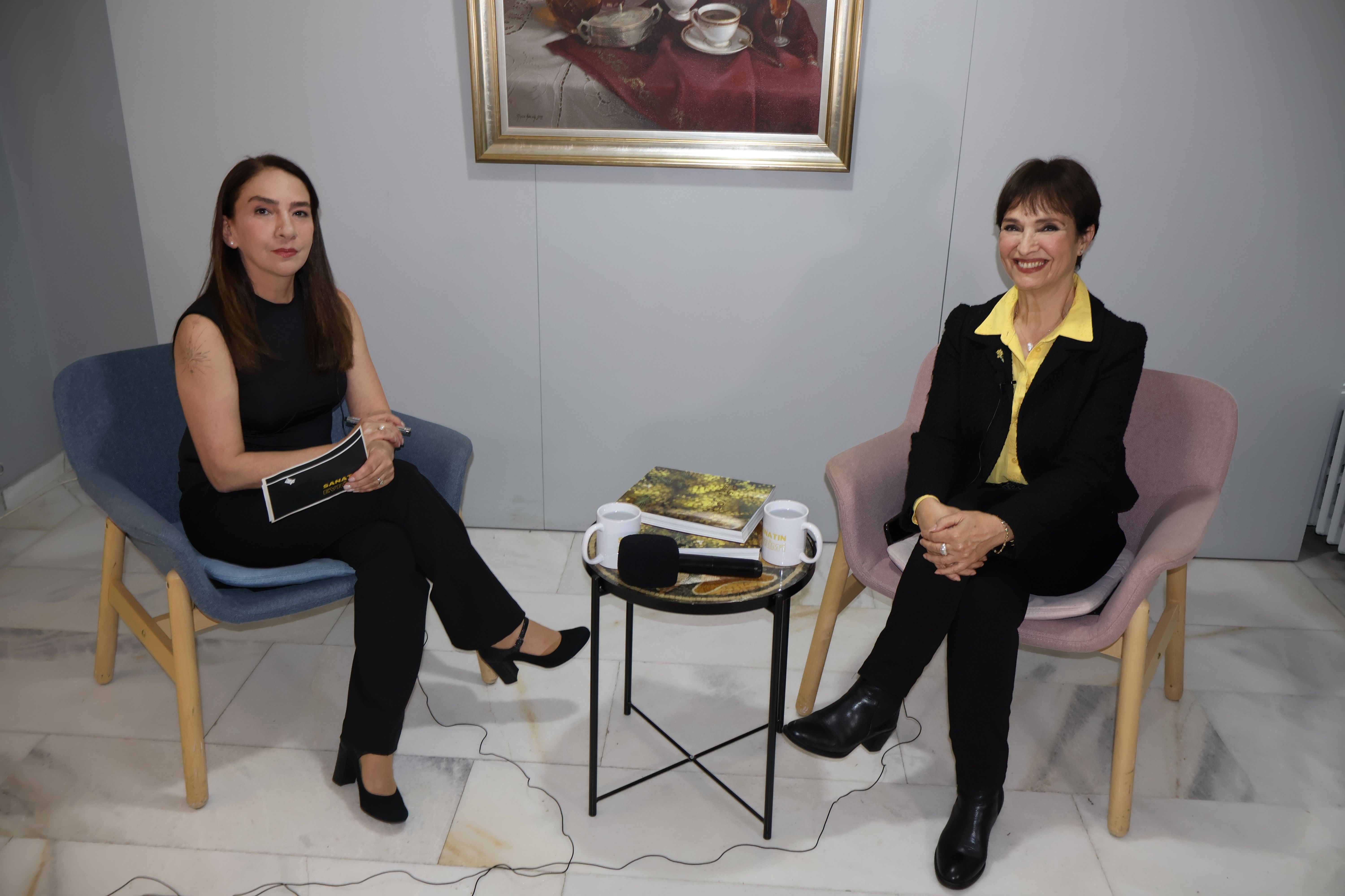 Aysu koçak kitap tanıtımı ve siyah beyaz resimlerden seçkiler evrim sanat galerisi 2 (43)