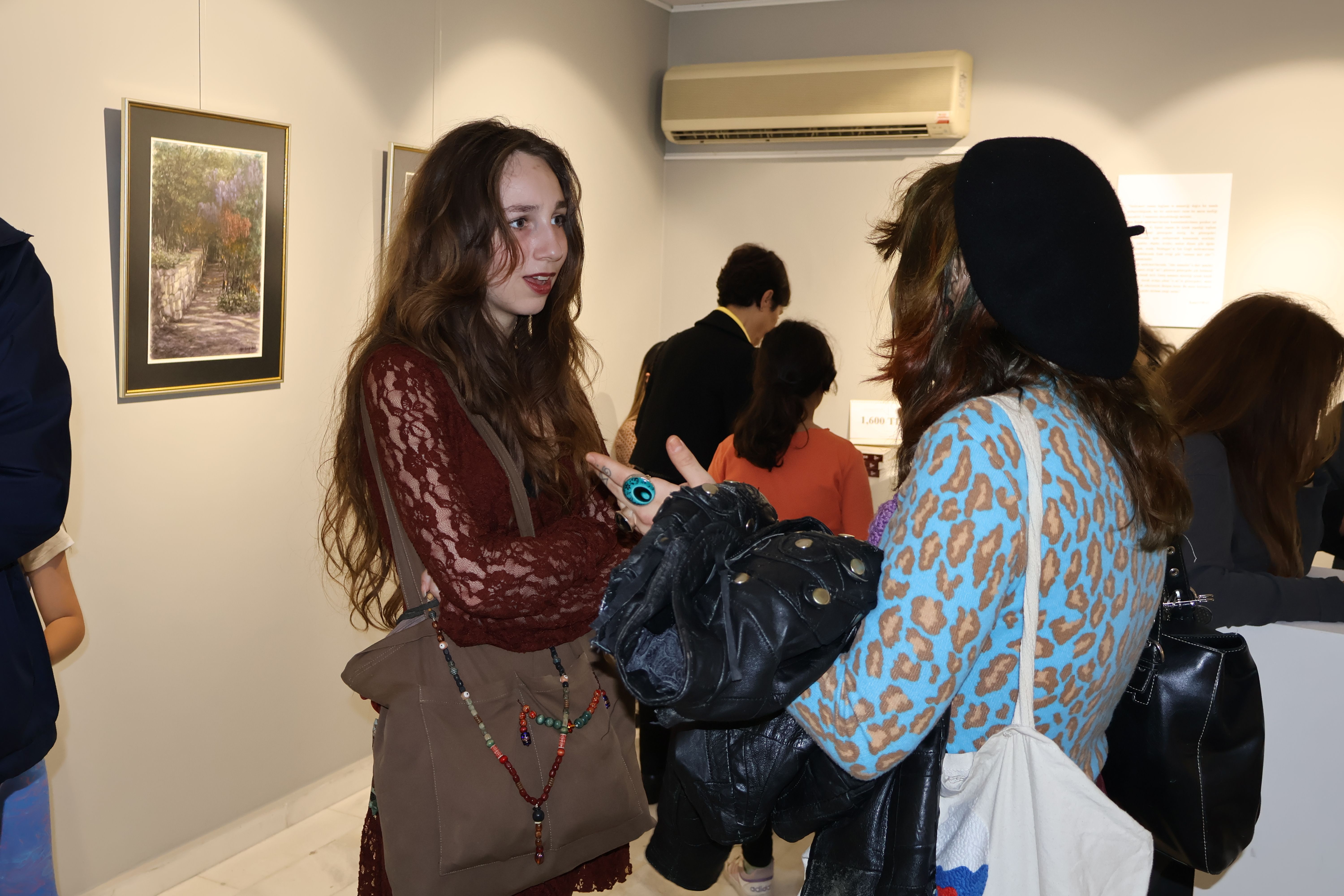 Aysu koçak kitap tanıtımı ve siyah beyaz resimlerden seçkiler evrim sanat galerisi 2 (74)