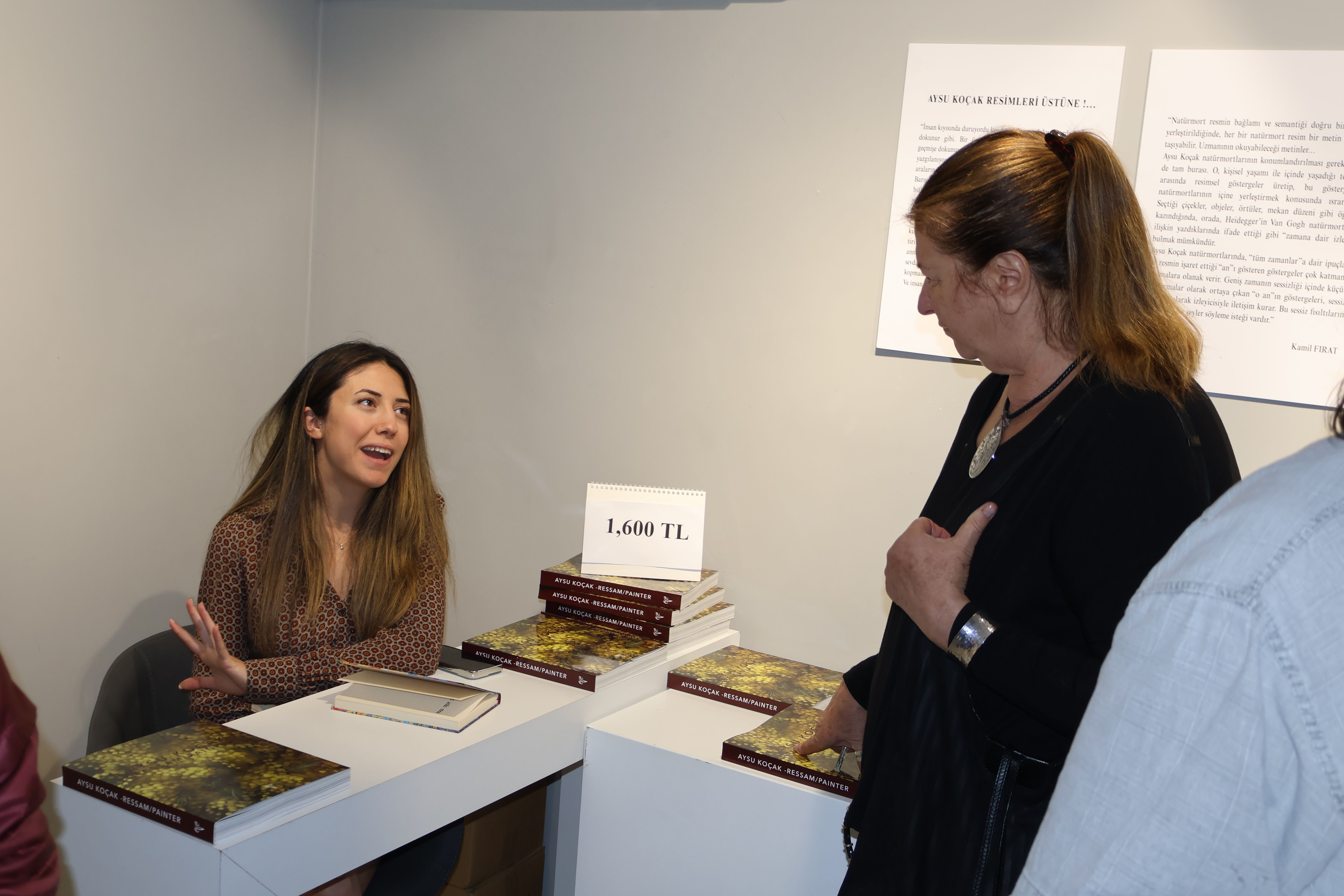 Aysu koçak kitap tanıtımı ve siyah beyaz resimlerden seçkiler evrim sanat galerisi 2 (8)