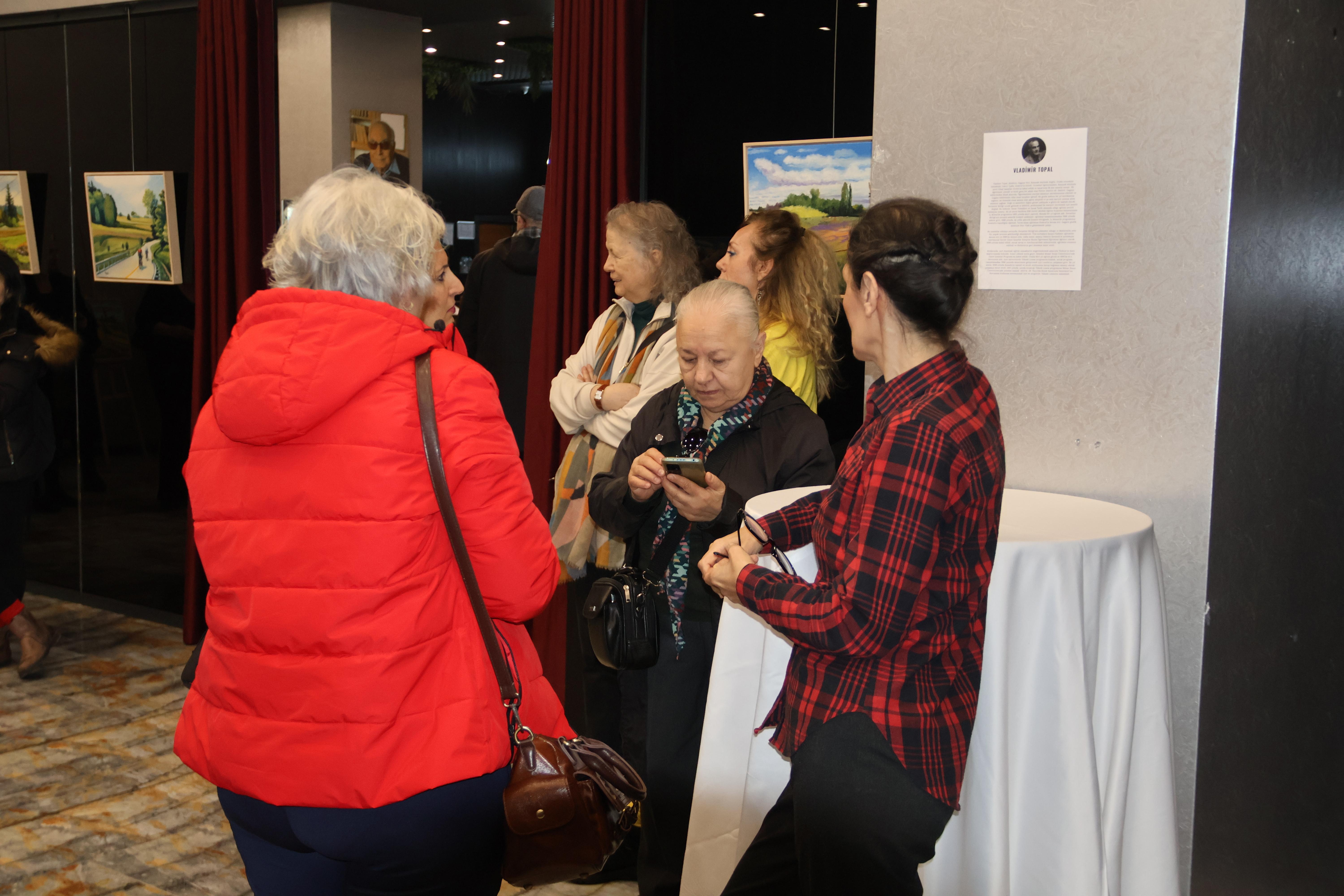 Ressam Vladimir Topal İstanbullu Sanatseverlerle Buluştu (21) Ressam Vladimir Topal İstanbullu Sanatseverlerle Buluştu (21)