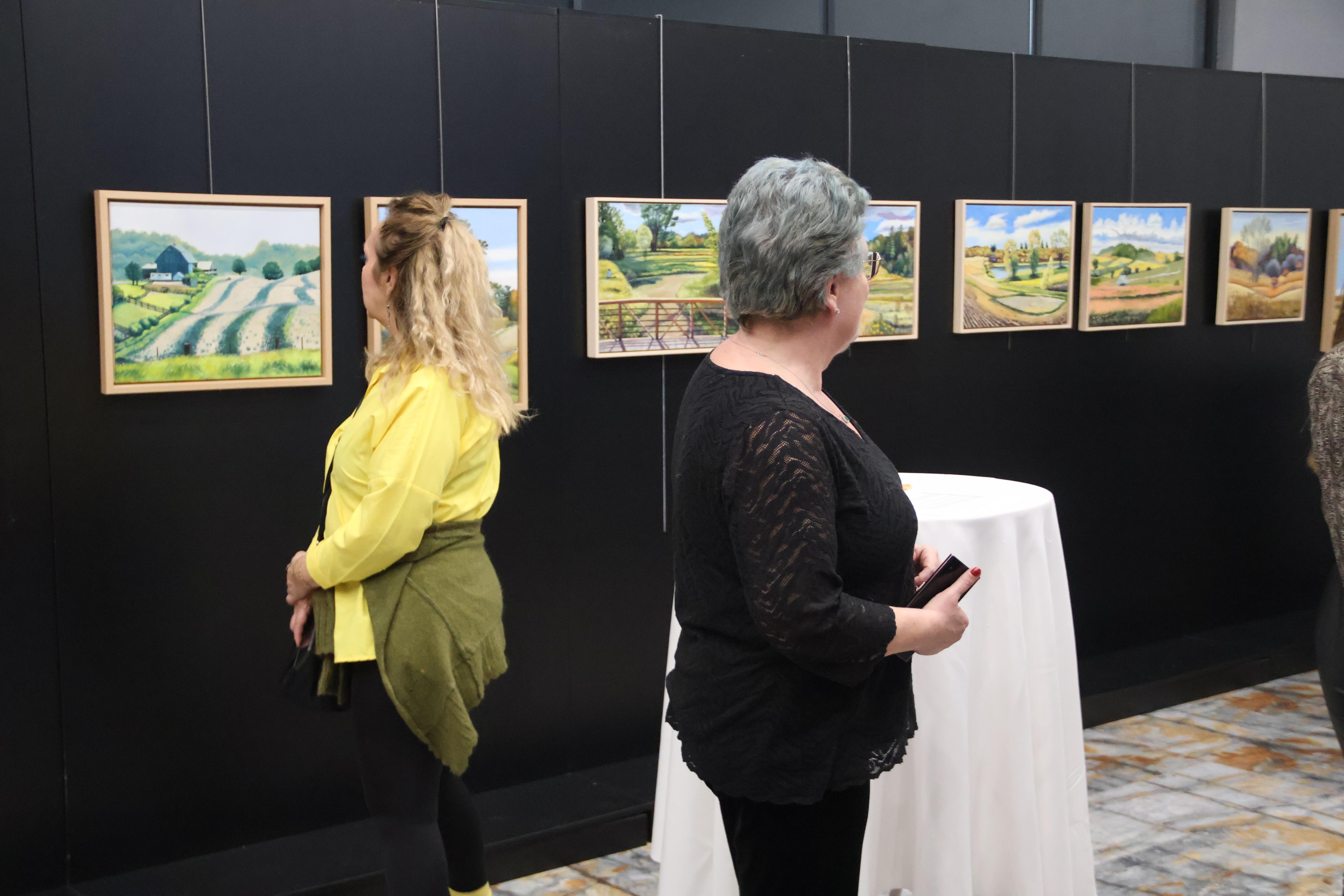 Ressam Vladimir Topal İstanbullu Sanatseverlerle Buluştu (25) Ressam Vladimir Topal İstanbullu Sanatseverlerle Buluştu (25)