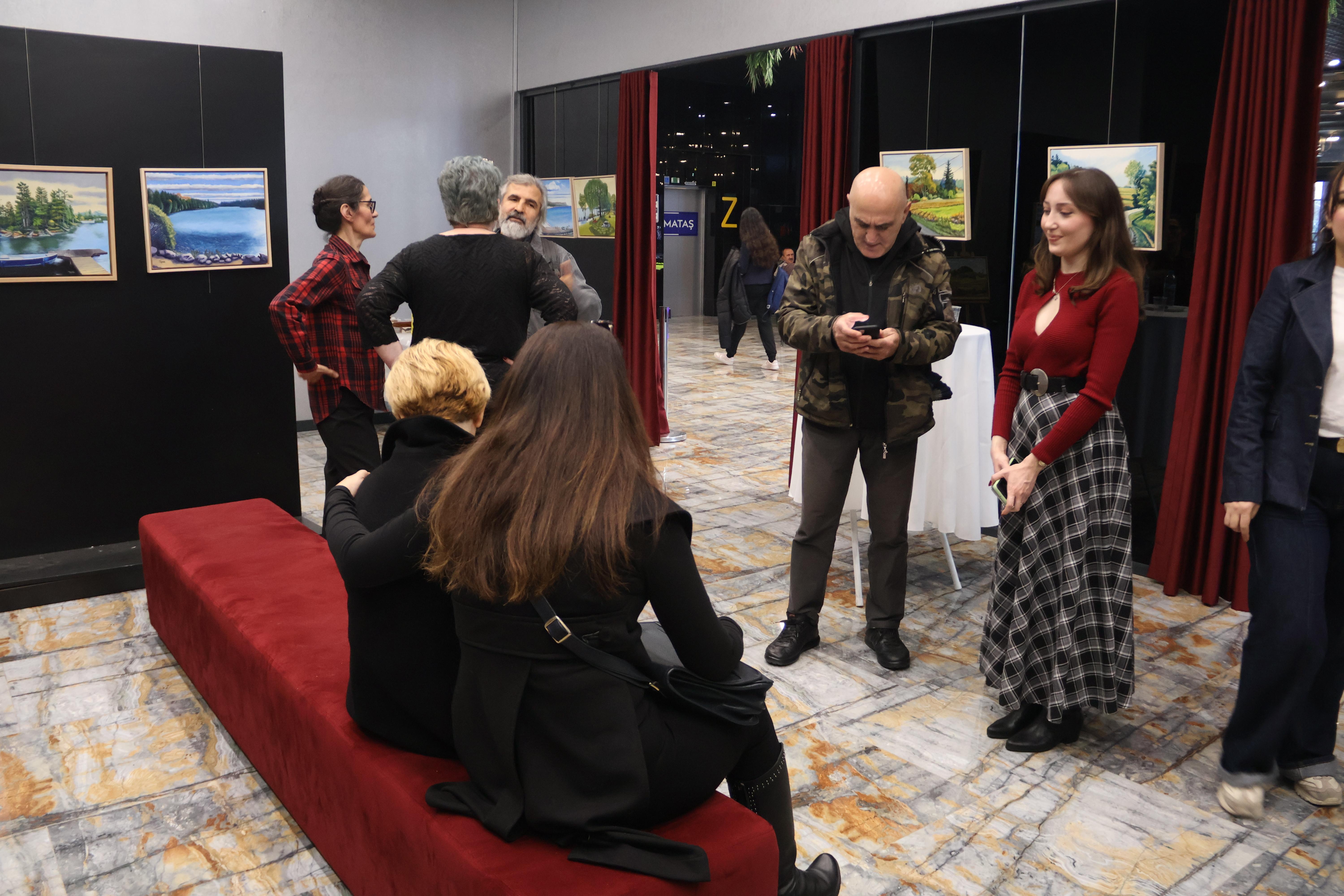 Ressam Vladimir Topal İstanbullu Sanatseverlerle Buluştu (36) Ressam Vladimir Topal İstanbullu Sanatseverlerle Buluştu (36)