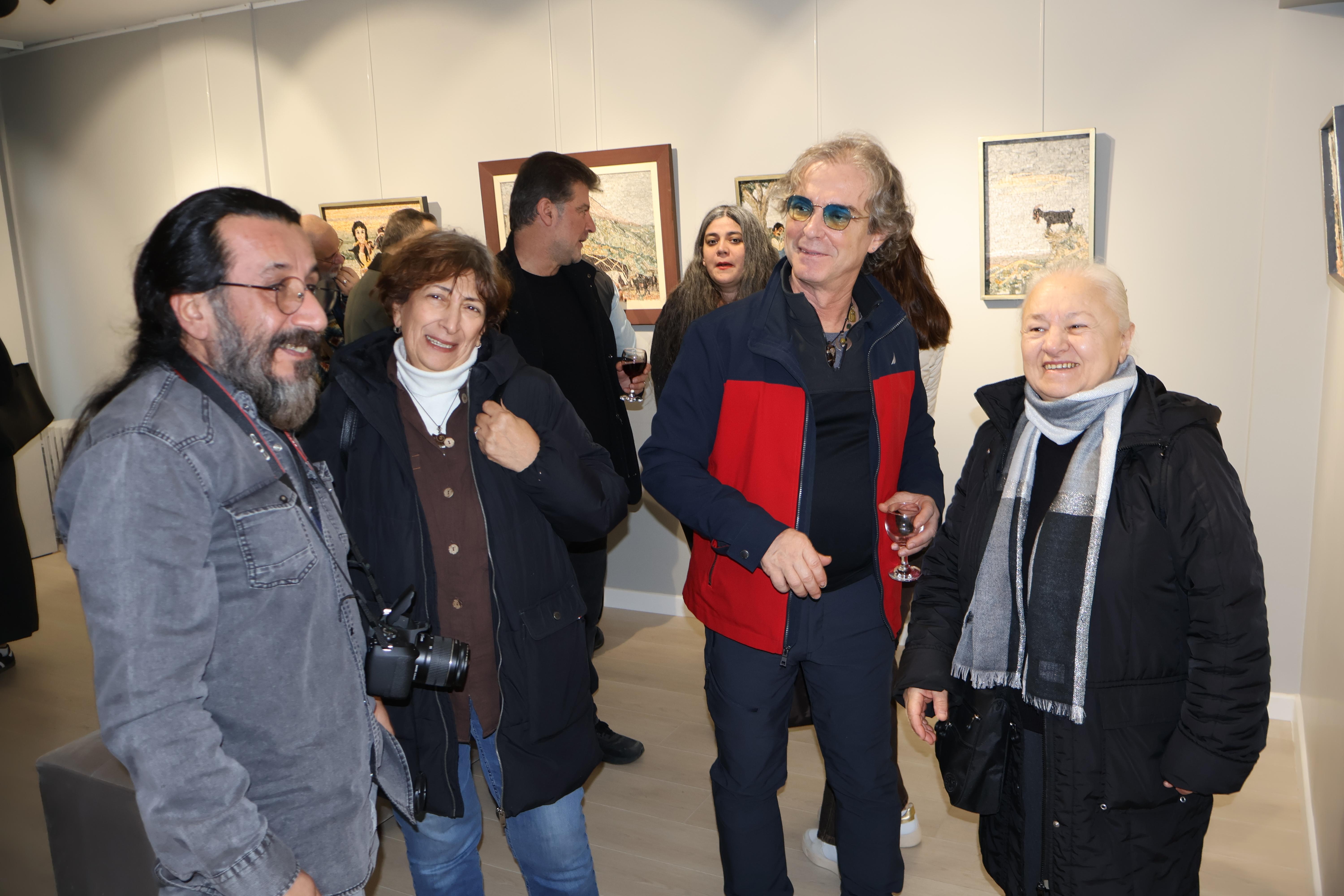 Mehmet Kına'nın ''Heey Keçiler, Hooy Keçiler'' adlı kişisel mozaik sergisi (10) Mehmet Kına'nın ''Heey Keçiler, Hooy Keçiler'' adlı kişisel mozaik sergisi (10)