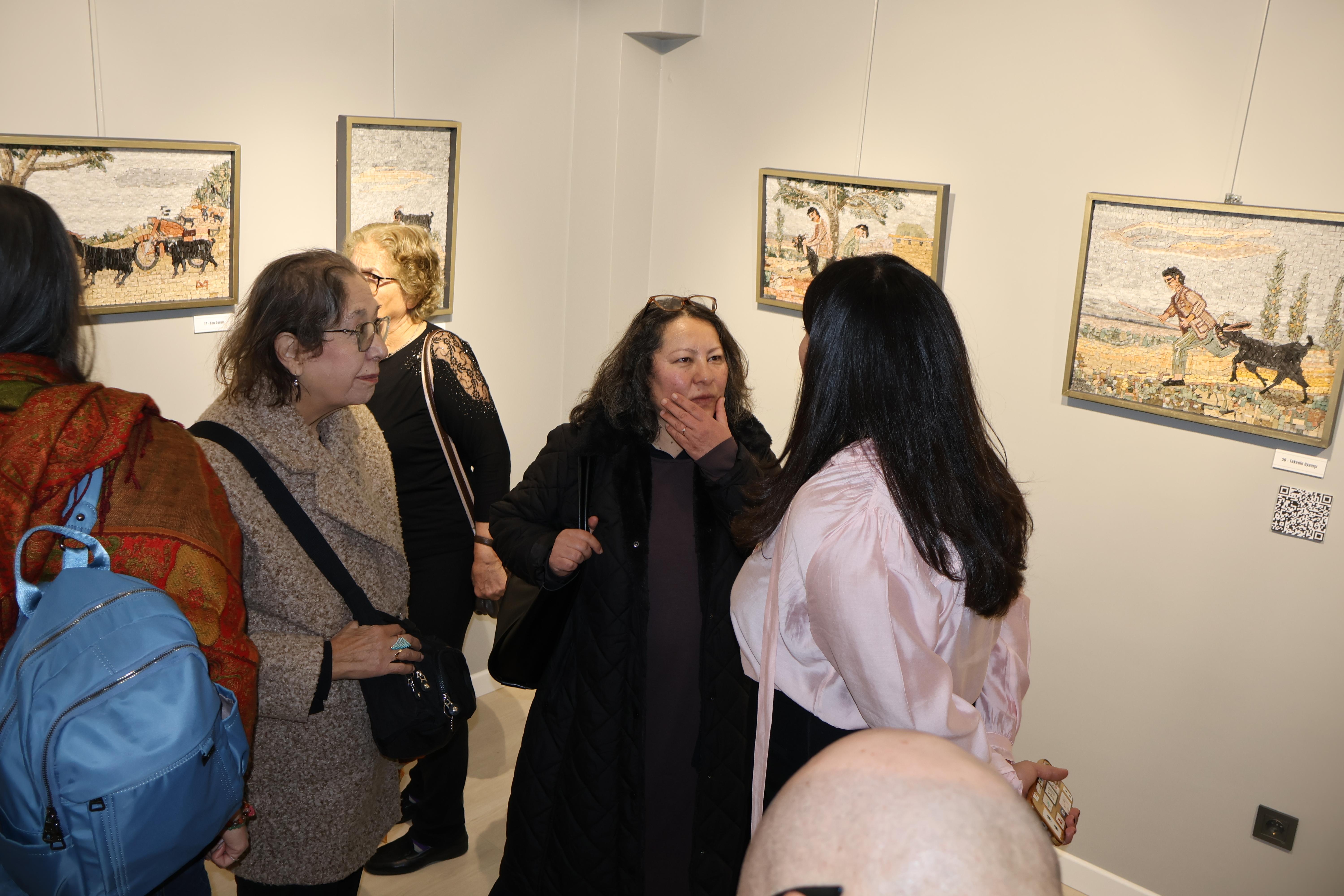 Mehmet Kına'nın ''Heey Keçiler, Hooy Keçiler'' adlı kişisel mozaik sergisi (21) Mehmet Kına'nın ''Heey Keçiler, Hooy Keçiler'' adlı kişisel mozaik sergisi (21)