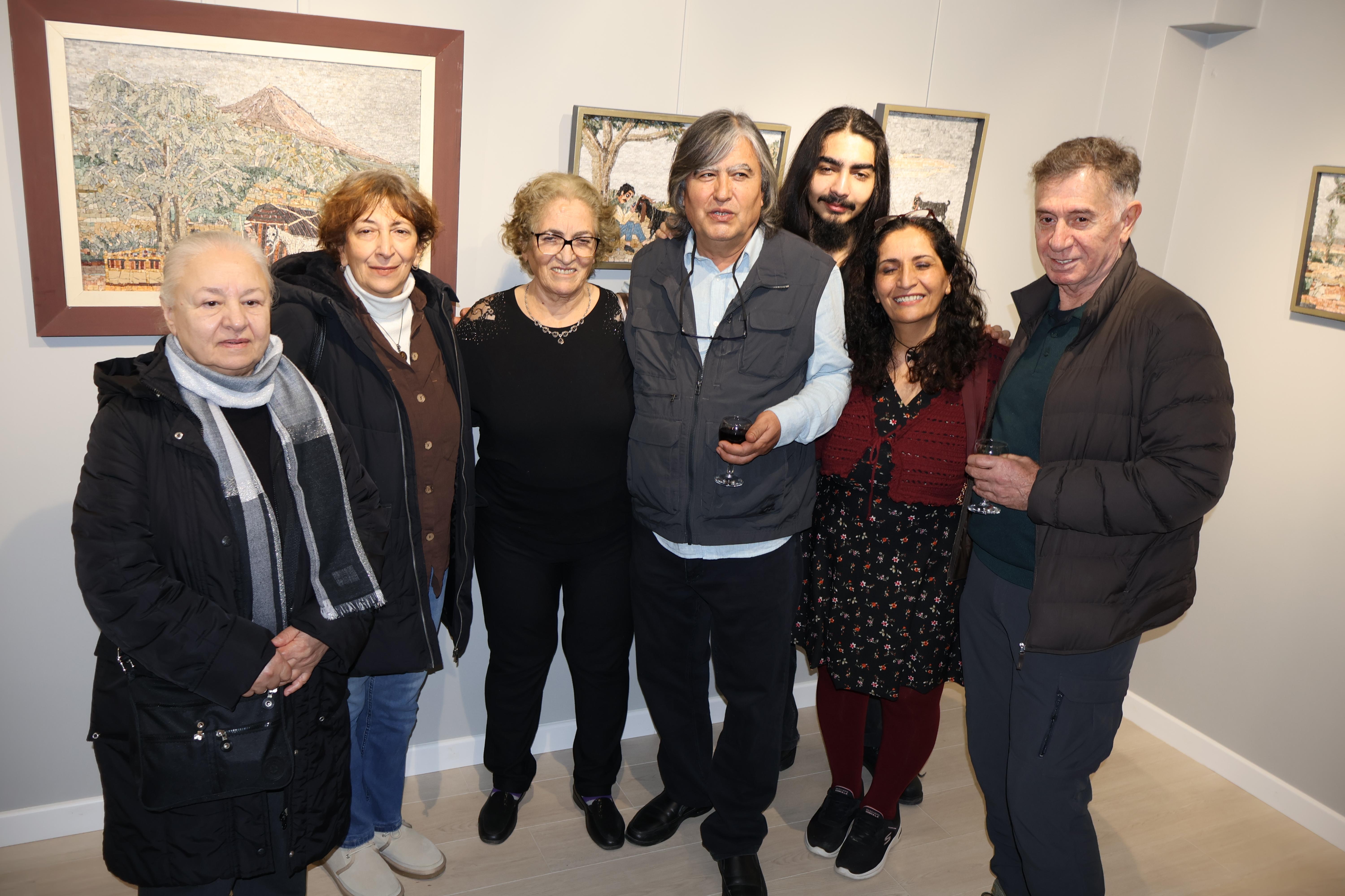 Mehmet Kına'nın ''Heey Keçiler, Hooy Keçiler'' adlı kişisel mozaik sergisi (22) Mehmet Kına'nın ''Heey Keçiler, Hooy Keçiler'' adlı kişisel mozaik sergisi (22)