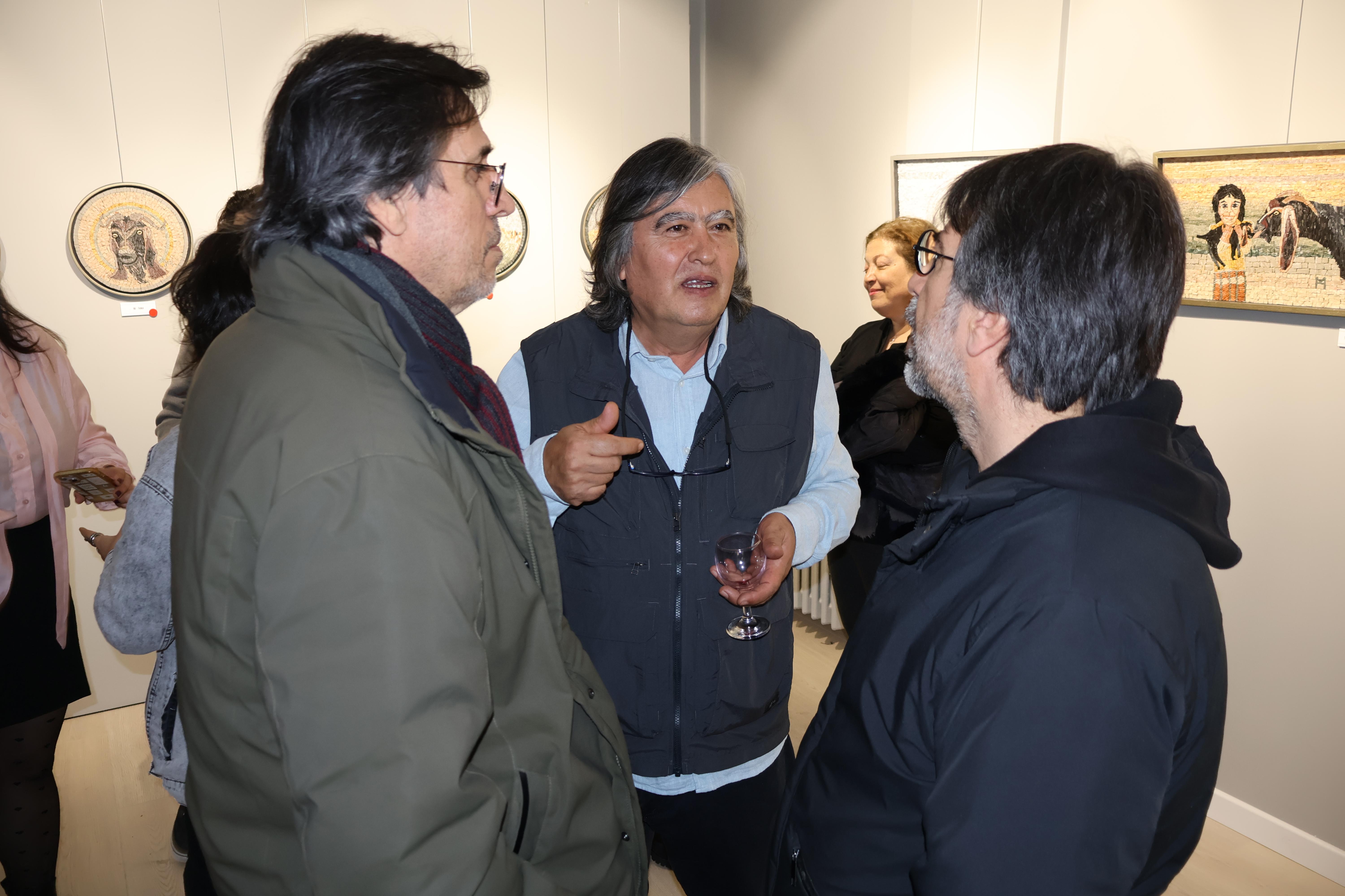 Mehmet Kına'nın ''Heey Keçiler, Hooy Keçiler'' adlı kişisel mozaik sergisi (35) Mehmet Kına'nın ''Heey Keçiler, Hooy Keçiler'' adlı kişisel mozaik sergisi (35)