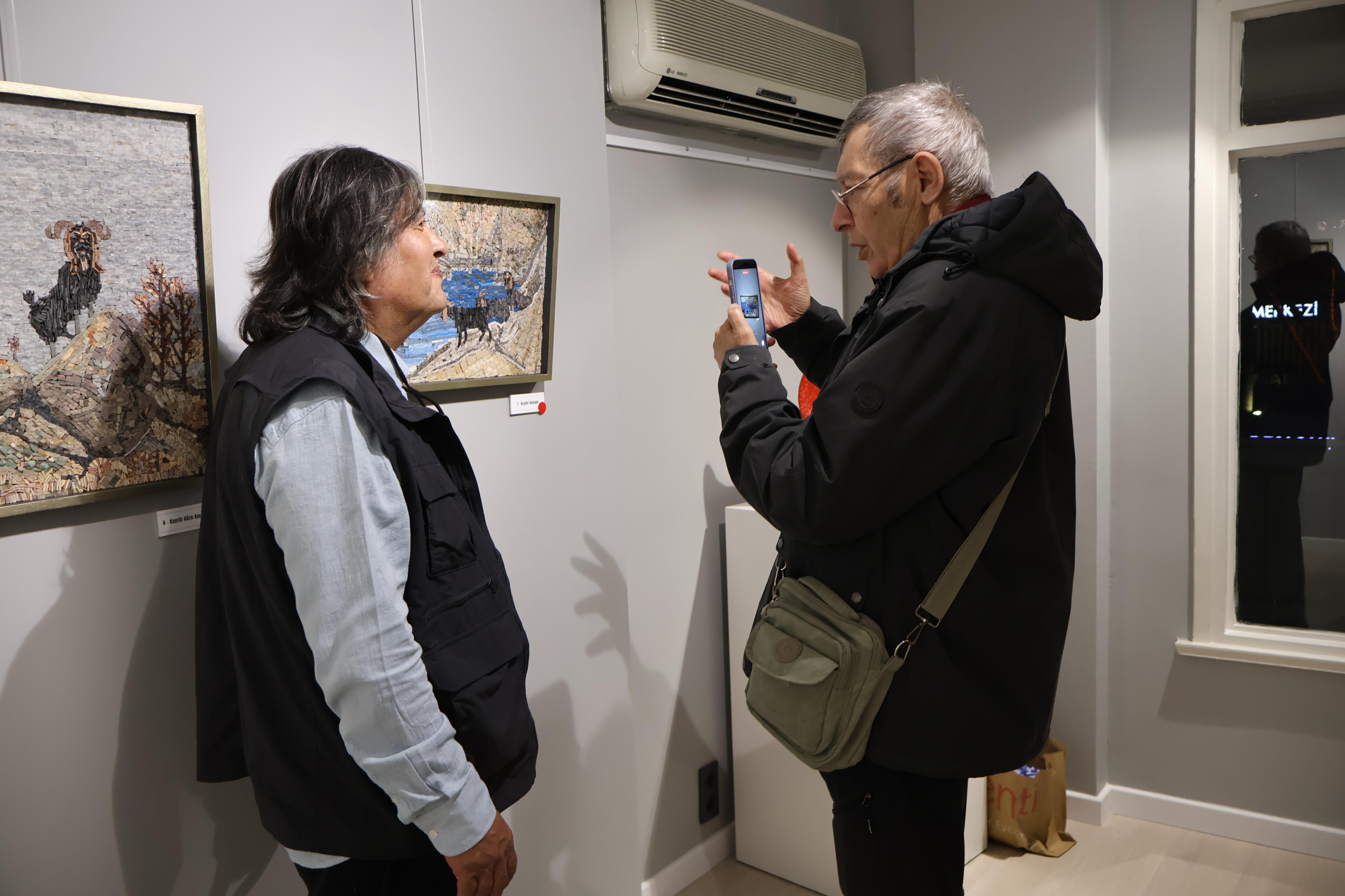 Mehmet Kına'nın ''Heey Keçiler, Hooy Keçiler'' adlı kişisel mozaik sergisi (44) Mehmet Kına'nın ''Heey Keçiler, Hooy Keçiler'' adlı kişisel mozaik sergisi (44)