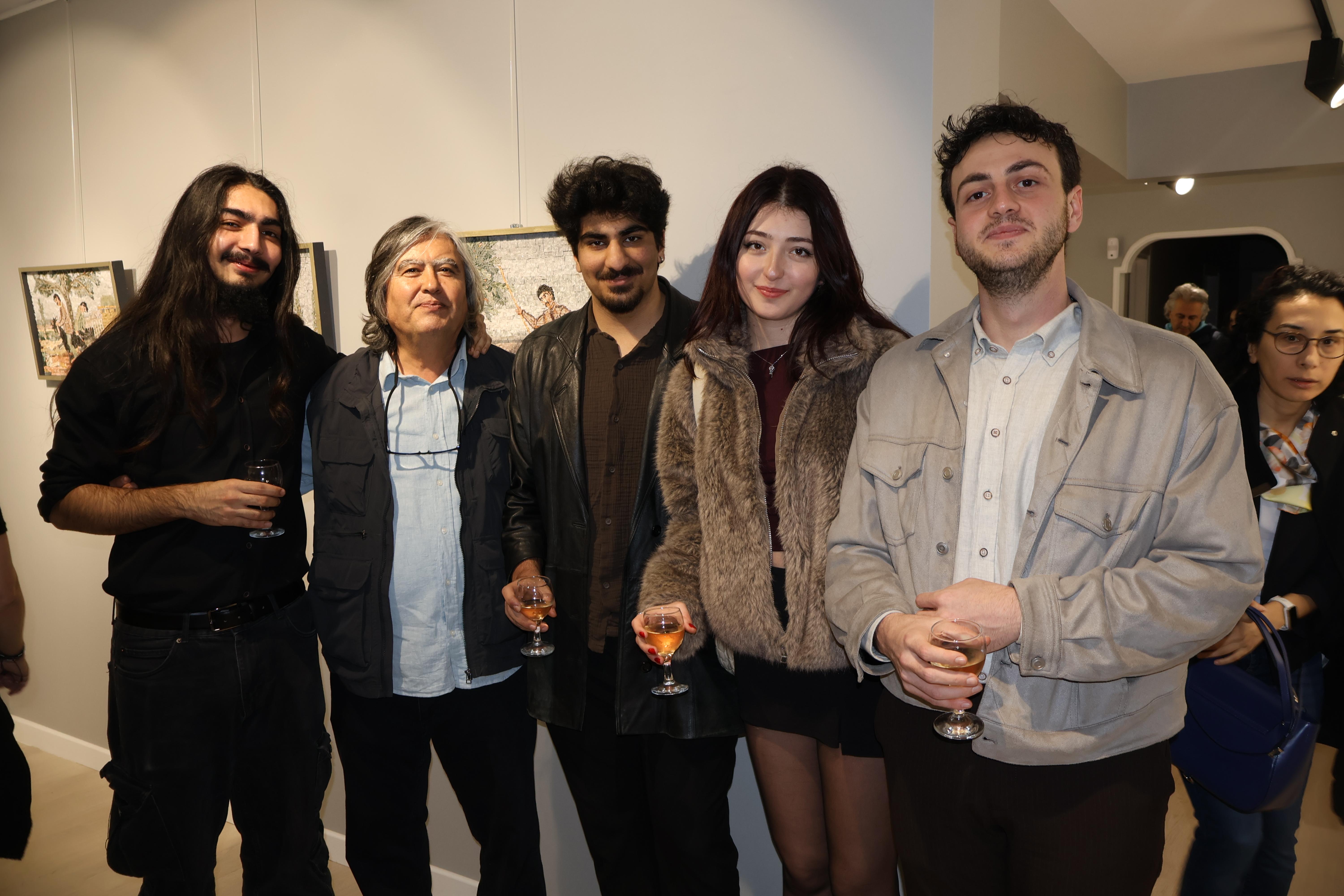 Mehmet Kına'nın ''Heey Keçiler, Hooy Keçiler'' adlı kişisel mozaik sergisi (46) Mehmet Kına'nın ''Heey Keçiler, Hooy Keçiler'' adlı kişisel mozaik sergisi (46)