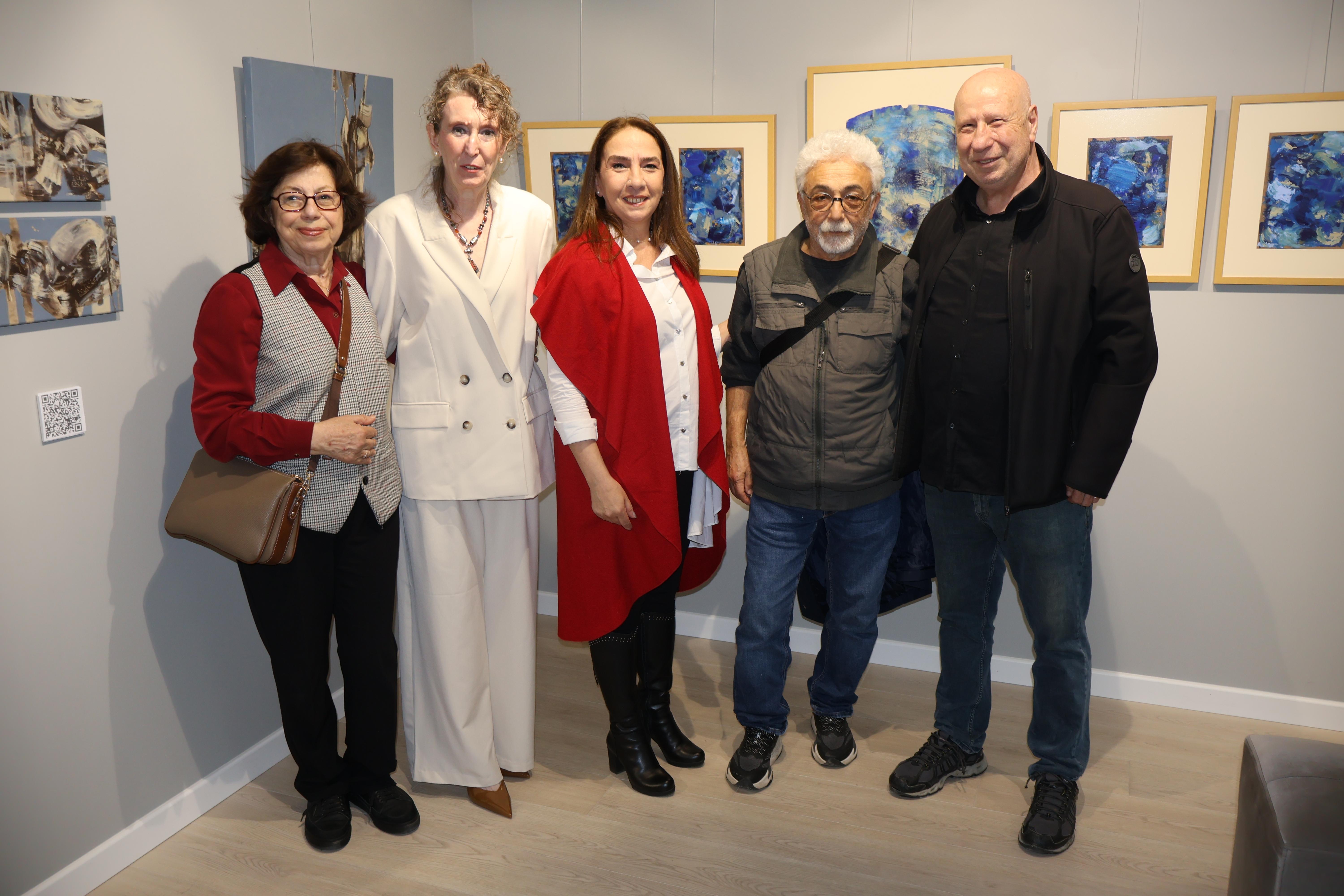 İclal Erentürk Güçsav'ın Derinlik isimli resim sergisi 1 (4) İclal Erentürk Güçsav'ın Derinlik isimli resim sergisi 1 (4)